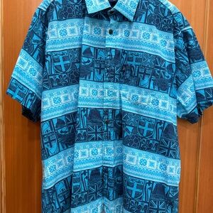 Aisokuka Made in Fiji Men's Blue Patterned Short-Sleeve Button-Up Shirt